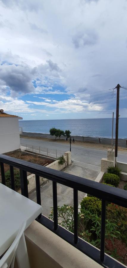 Eirini Apts On The Beach Psari Forada Bagian luar foto