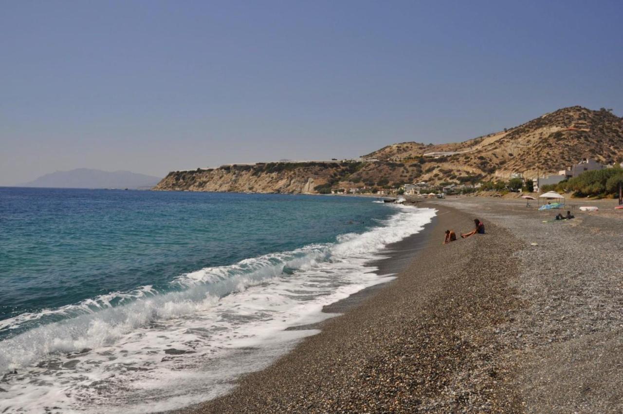 Eirini Apts On The Beach Psari Forada Bagian luar foto