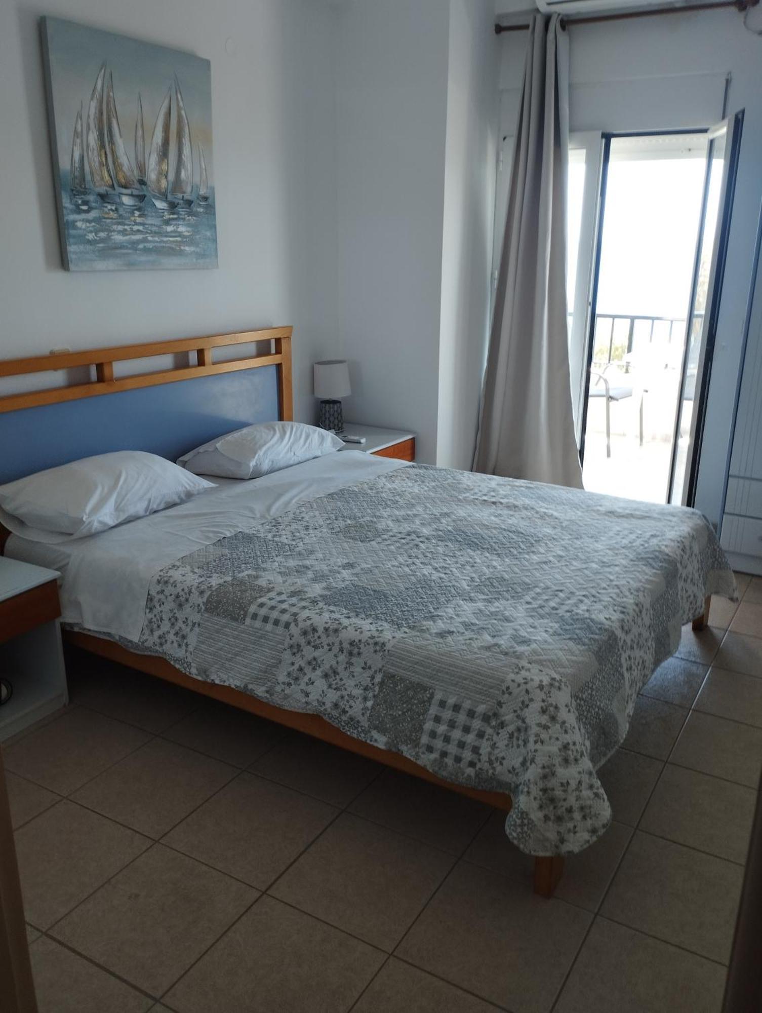 Eirini Apts On The Beach Psari Forada Bagian luar foto